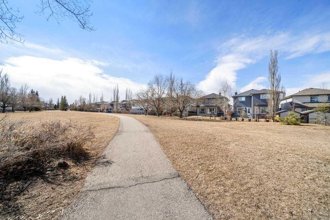 16 Shawbrooke Pk Sw, House other with 4 bedrooms, 4 bathrooms and 4 parking in Calgary AB | Image 34