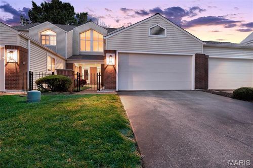 1710 Ridgeview Circle Dr, Ballwin, MO, 63021-7808 | Card Image