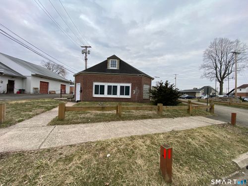 59 Old Broadway E, North Haven, CT, 06473-1623 | Card Image