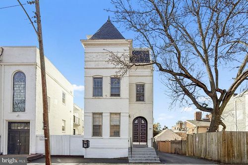 205 S Patrick St, ALEXANDRIA, VA, 22314-3523 | Card Image