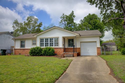 340 N 20th St, Collinsville, OK, 74021-1607 | Card Image