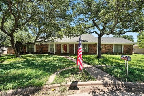 15 Gardenia Cir, Abilene, TX, 79605-6418 | Card Image