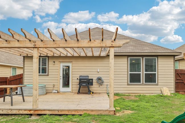 397 Bayberry Cir, House other with 3 bedrooms, 2 bathrooms and null parking in Buda TX | Image 33