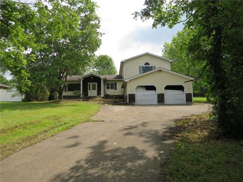 237 Everson Valley Rd, Connellsville, PA, 15425-6015 | Card Image