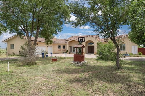 626 Dinkle Rd, Edgewood, NM, 87015-9518 | Card Image