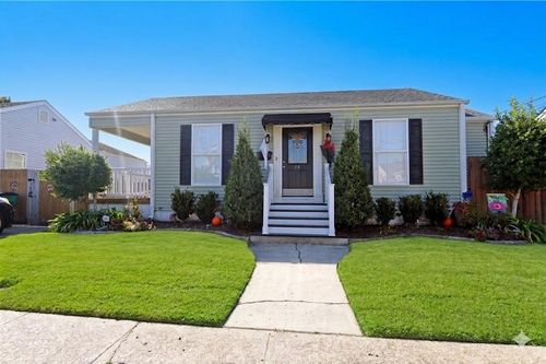 16 Sonia Pl, Jefferson, LA, 70121-2228 | Card Image