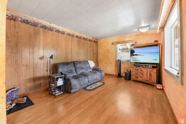 Family Room or Den | Image 7