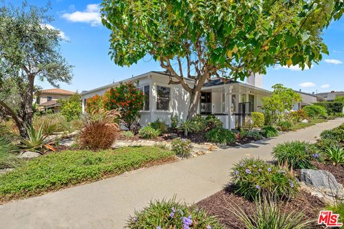 1477 Beverwil Dr, Los Angeles, CA, 90035-2937 | Card Image