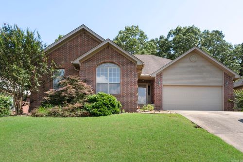 58 Emerald Dr, Maumelle, AR, 72113-6039 | Card Image