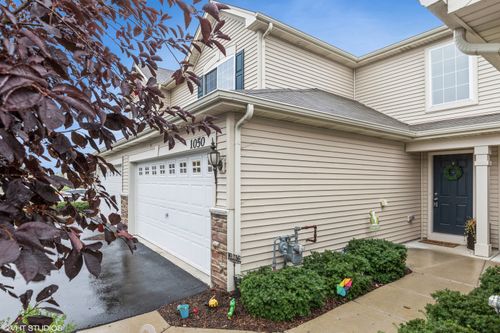 1050 Turin Drive, Hampshire, IL, 60140 | Card Image