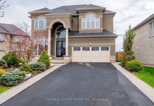 7798 Spring Blossom Dr, Niagara Falls, ON, L2H3M2 | Card Image