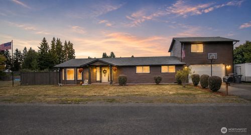 815 E Simpson Ave, Montesano, WA, 98563-1908 | Card Image