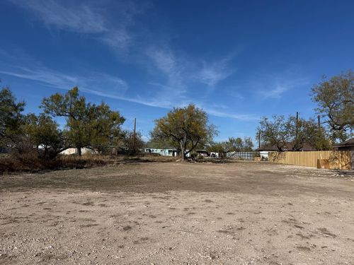 25-26-0 La Follette St, San Angelo, TX, 76903 | Card Image