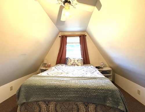 216 Firehouse Ln, Washington, VT, 05675-7112 | Card Image