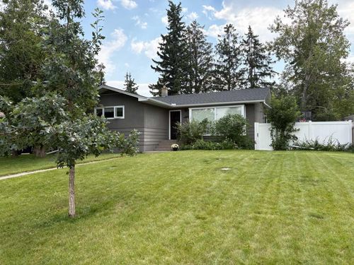 5327 17 Ave Sw, Calgary, AB, T3E0E8 | Card Image