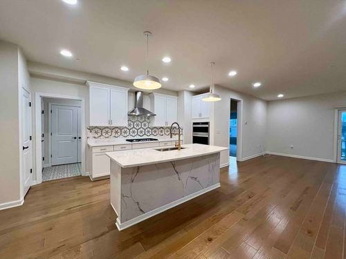 3-3 Archer Dr, Woburn, MA, 01801-2291 | Card Image