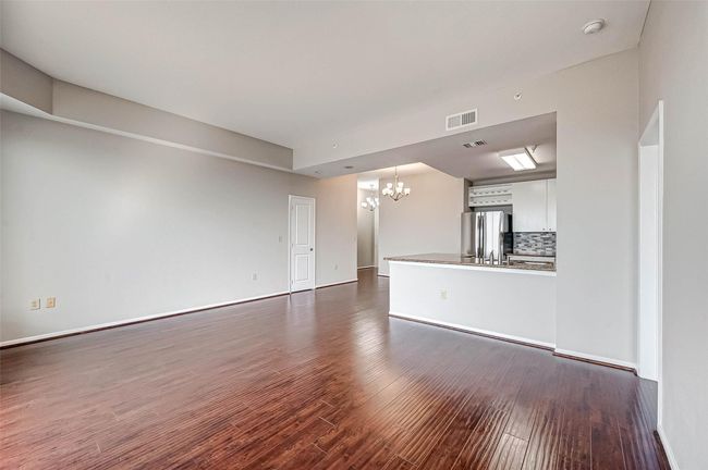 UNIT-2106 - 3505 Sage Rd, Condo with 2 bedrooms, 2 bathrooms and 1 parking in Houston TX | Image 7