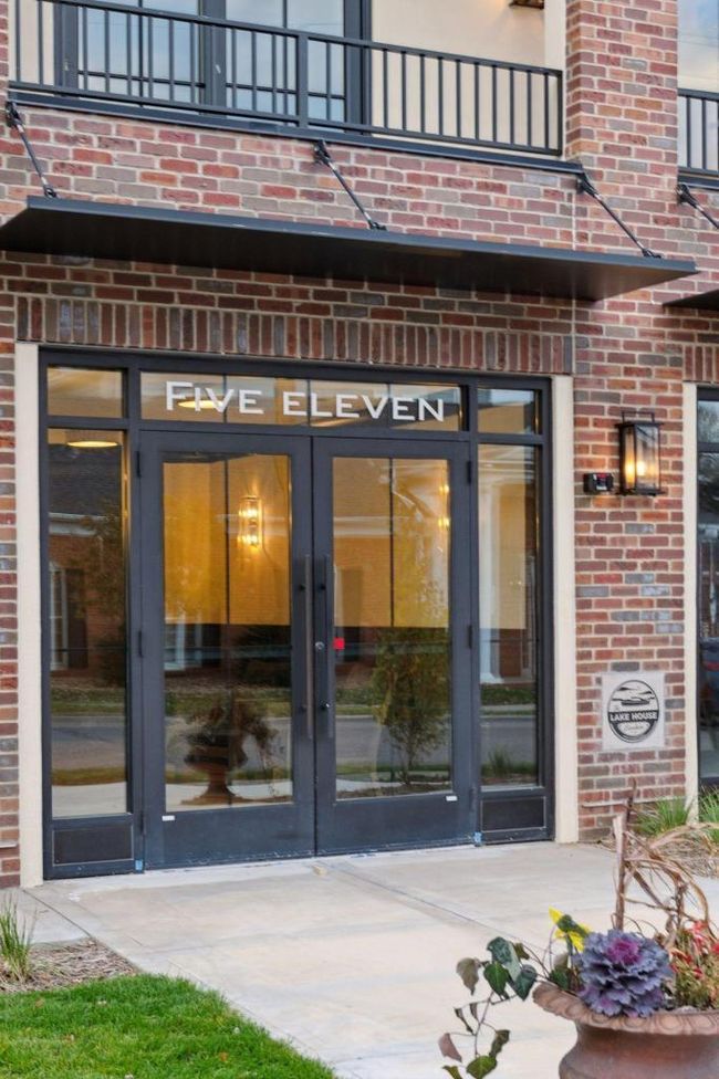 An inviting lobby to welcome you and your guests | Image 28