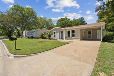 320 Live Oak Lane, House other with 3 bedrooms, 1 bathrooms and null parking in Weatherford TX | Image 1