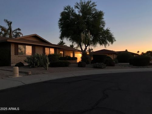8355 E Via De Encanto, Scottsdale, AZ, 85258-3808 | Card Image