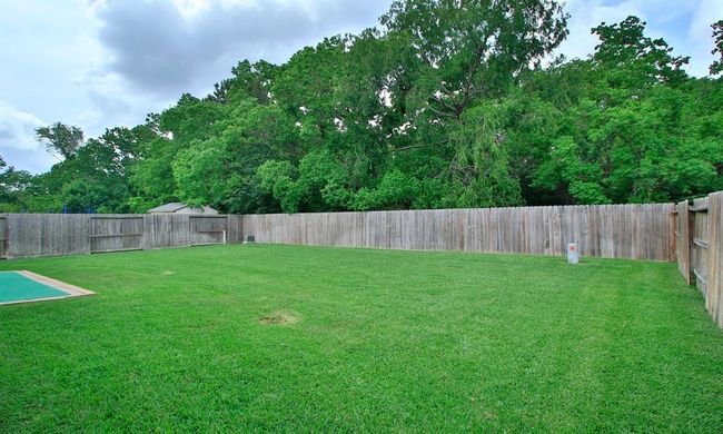 Community amenities include a pool area, tennis courts, walking trails, lake with catch-and-release fishing, parks and more! Welcome home... | Image 29