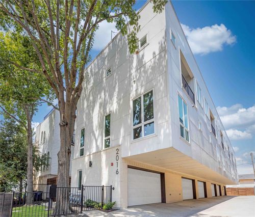 101-2016 N Fitzhugh Ave, Dallas, TX, 75204-4694 | Card Image