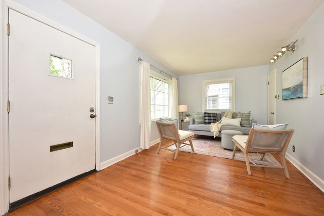 4772 N Diversey Blvd, House other with 3 bedrooms, 1 bathrooms and null parking in Whitefish Bay WI | Image 4