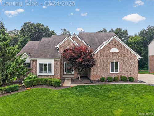 30007 Bradford Dr, New Hudson, MI, 48165-9201 | Card Image