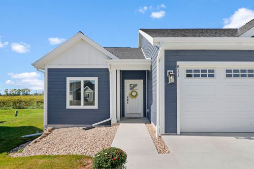 811 Vineyard Ct, CAMBRIDGE, WI, 53523-9101 | Card Image
