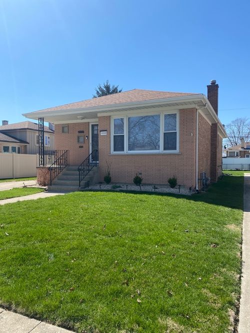 10008 Kolin Ave, Oak Lawn, IL, 60453-4105 | Card Image