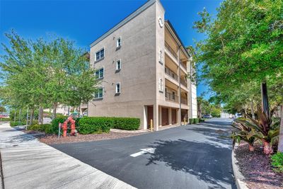 203 - 830 The Esplanade N, Condo with 3 bedrooms, 2 bathrooms and null parking in Venice FL | Image 2