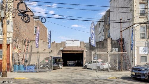 46 4th St, Passaic, NJ, 07055-7405 | Card Image