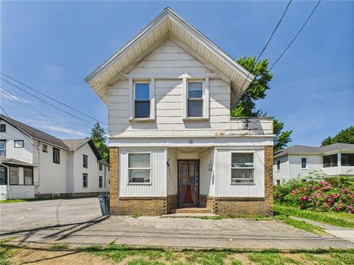 99 Washington St, Auburn, NY, 13021-2546 | Card Image