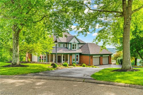 5 Medbery Dr, Coshocton, OH, 43812-9518 | Card Image