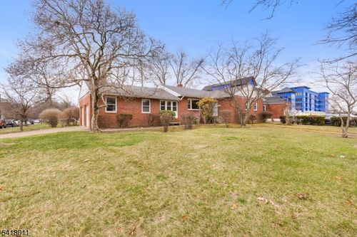 1205 Parkway Ave, Ewing, NJ, 08628-3013 | Card Image