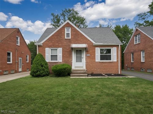1551 Winchester Rd, Lyndhurst, OH, 44124-2820 | Card Image