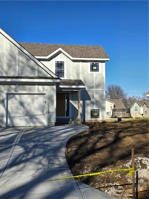 508 W Lawrence St, Spring Hill, KS, 66083-9150 | Card Image