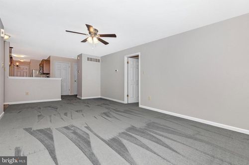 1301a-250 Yorkminster Rd, WEST CHESTER, PA, 19382-1820 | Card Image