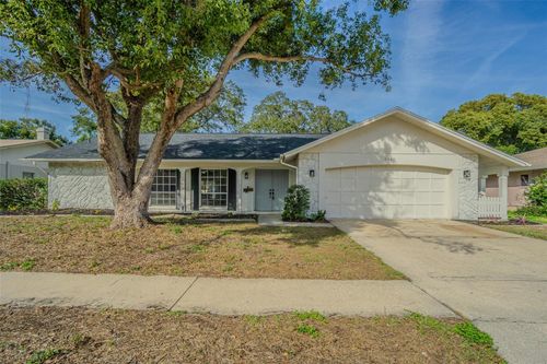 8405 Reynolds Dr, HUDSON, FL, 34667-6922 | Card Image