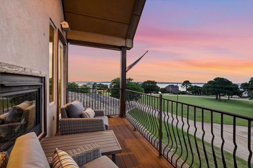 131 Panorama Cir, Pottsboro, TX, 75076-3388 | Card Image