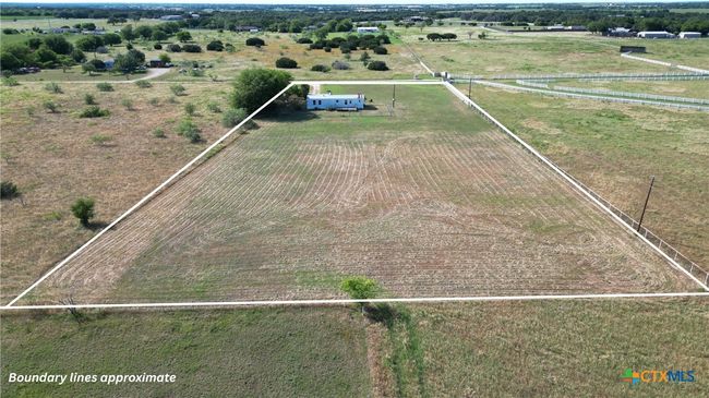 406 Jonah Ln, House other with 2 bedrooms, 2 bathrooms and null parking in Mcgregor TX | Image 4