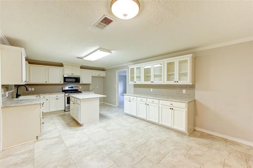 1009 Susan St, Dayton, TX, 77535-2447 | Card Image