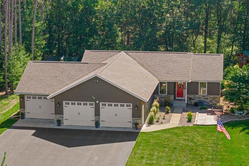 5211 Prairie Ridge Dr, Wisconsin Rapids, WI, 54494-8198 | Card Image