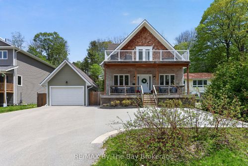 17 Elizabeth Avenue, Tiny, ON, L0L1P1 | Card Image