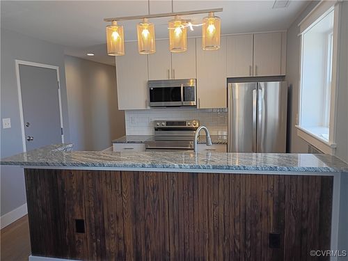 apt-b-516 N 3rd St, Richmond, VA, 23219-1349 | Card Image