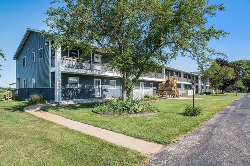 206-68570 Morton Dr, Edwardsburg, MI, 49112-8501 | Card Image