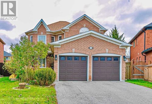 108 Bothwell Cres, Newmarket, ON, L3X2K5 | Card Image