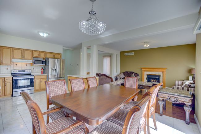 106 Country Clair St, House other with 3 bedrooms, 4 bathrooms and 2 parking in Kitchener ON | Image 9