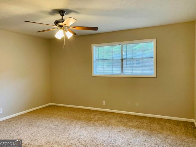 B - 1069 Laurel Ln Nw, Home with 3 bedrooms, 2 bathrooms and 2 parking in Conyers GA | Image 17