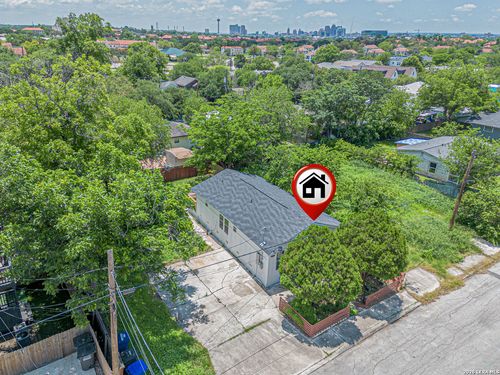 326 Victor St, San Antonio, TX, 78209-6953 | Card Image
